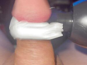 Men can cum with a vibrator and under a minute